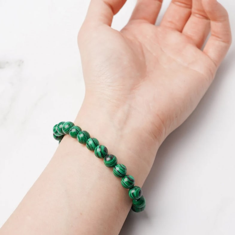 bracelet malachite anti stress sur poignet