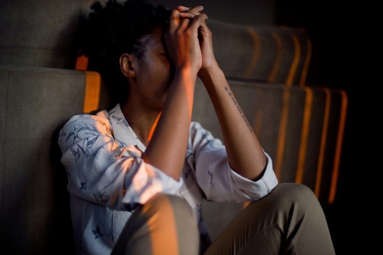 Comment le stress peut-il causer des douleurs à la vésicule biliaire?